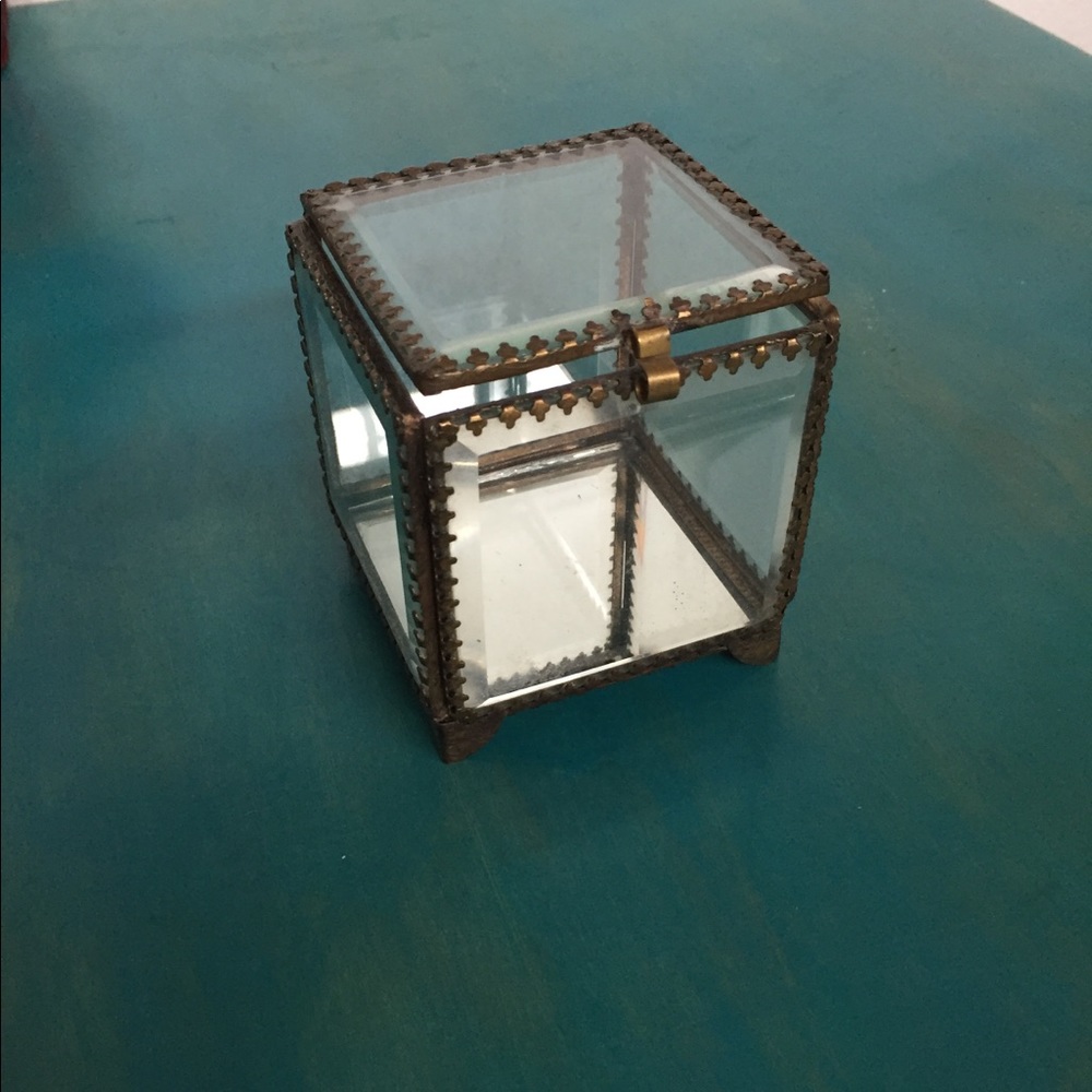 Glass Jewelry Shadow Box mirrored bottom